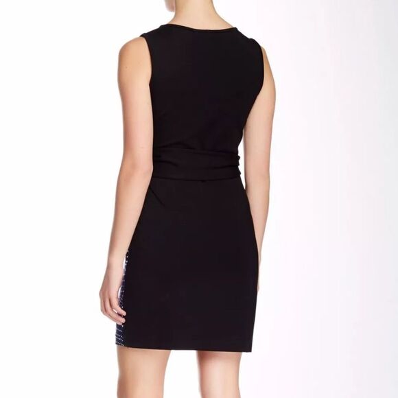 Diane Von Furstenberg Size 4 Dhalia Batik Midnight Faux Wrap Side-Tie Dress Silk - Picture 2 of 16